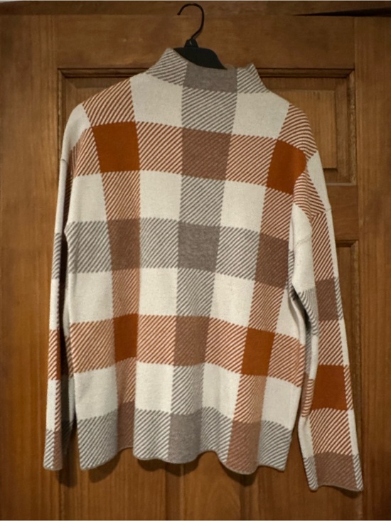 Tahari Sweaters - Tahari Cream, Tan & Brown Plaid Turtleneck Sweater
